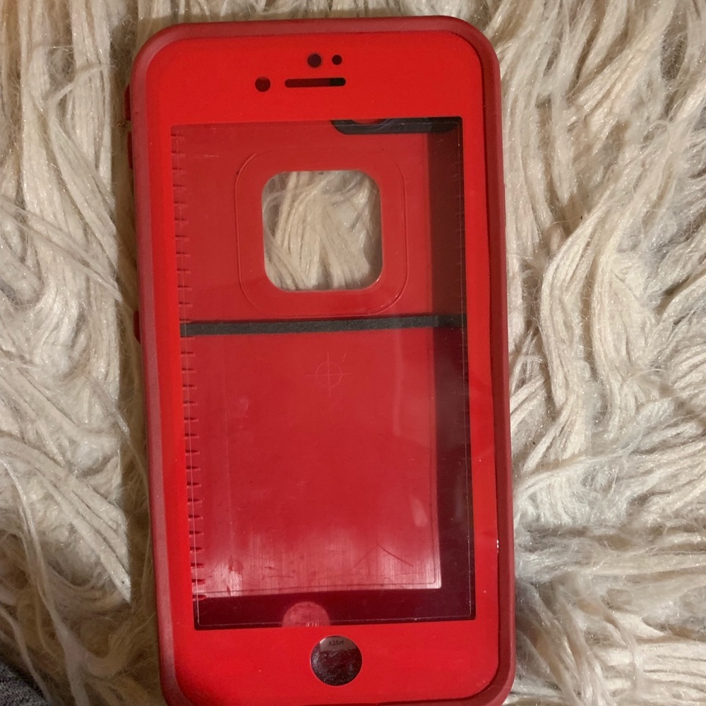 Life proof case(7,6,8)